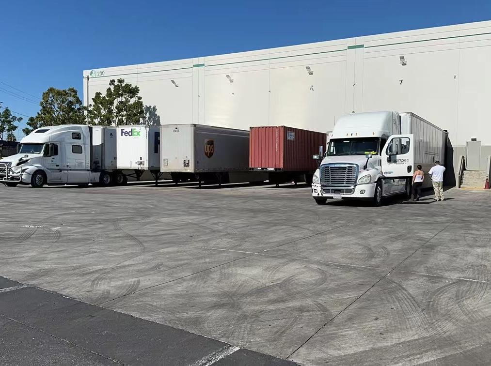 US Dock & Trucking AUASIAN / 澳得亚(澳得亚(厦门)国际货运代理有限公司) factory