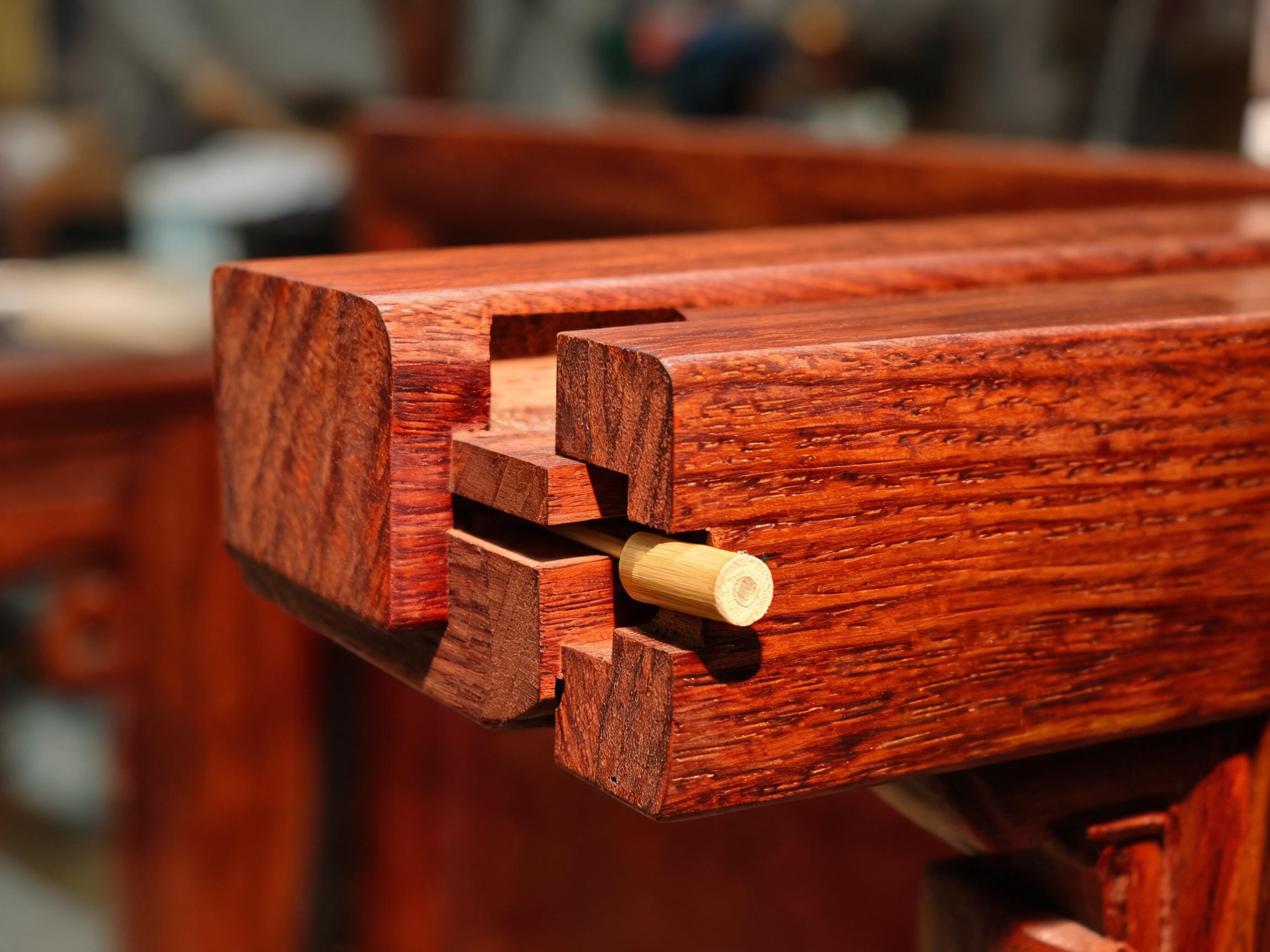 Mortise-and-tenon joint with bamboo dowel pin on the sofa frame