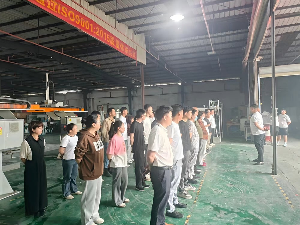 Stable Capacity · Unique Technology · Strict Quality Control Dongguan Xinyang Glass Co., Ltd. factory