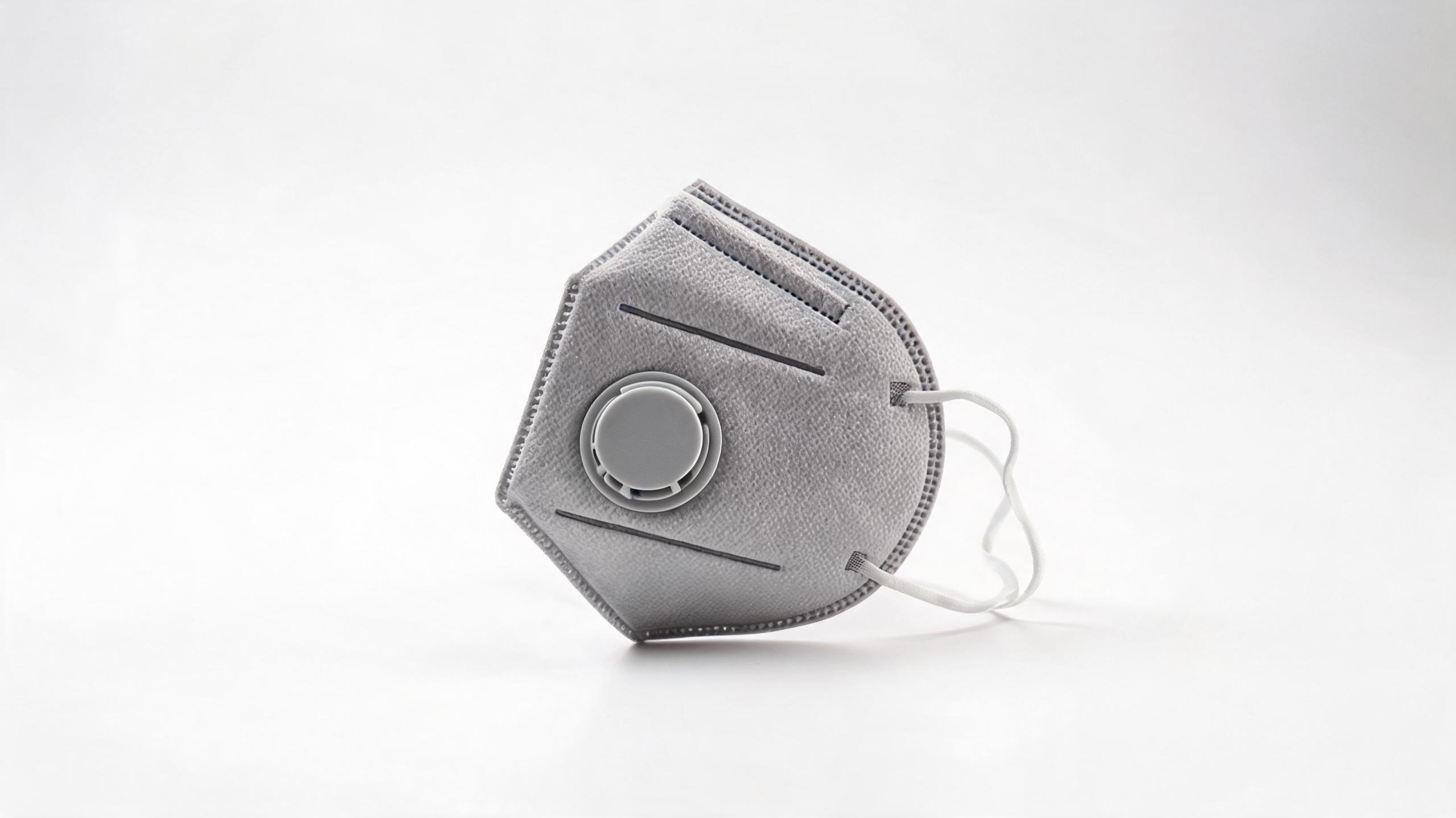 KN95 Fold Respirator with Valve Grey – grey flat-fold KN95 with exhalation valve, CE certified