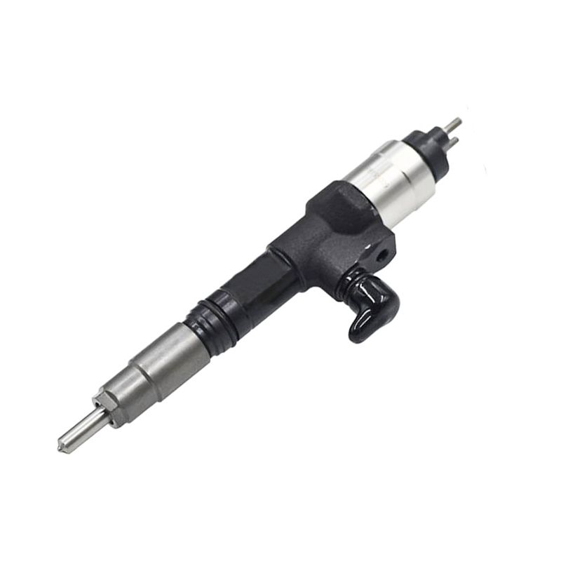 Denso Common Rail Injector 095000-6800 for Kubota V3800 Engines common rail injector